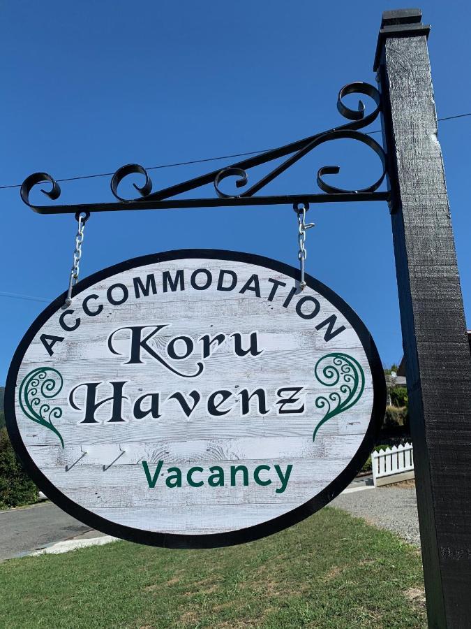 Hôtel Koru Havenz à Picton Extérieur photo